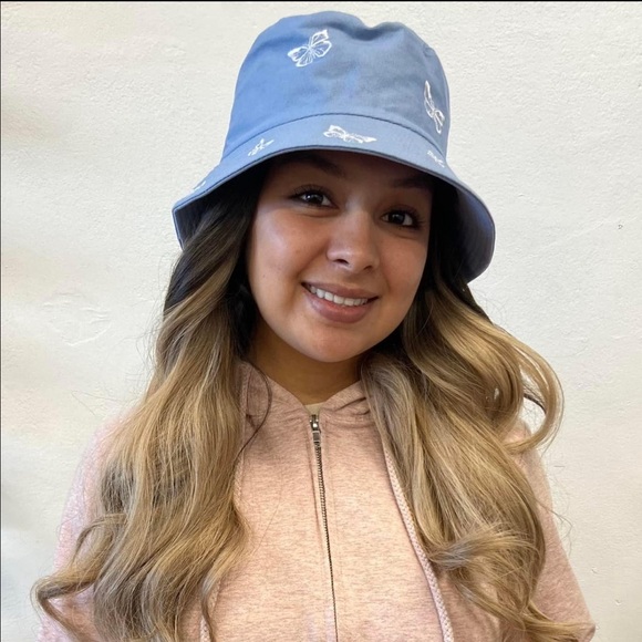 New variety of Bucket reversible hats - Picture 15 of 17